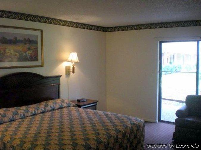Granbury Inn&Suites Exterior foto